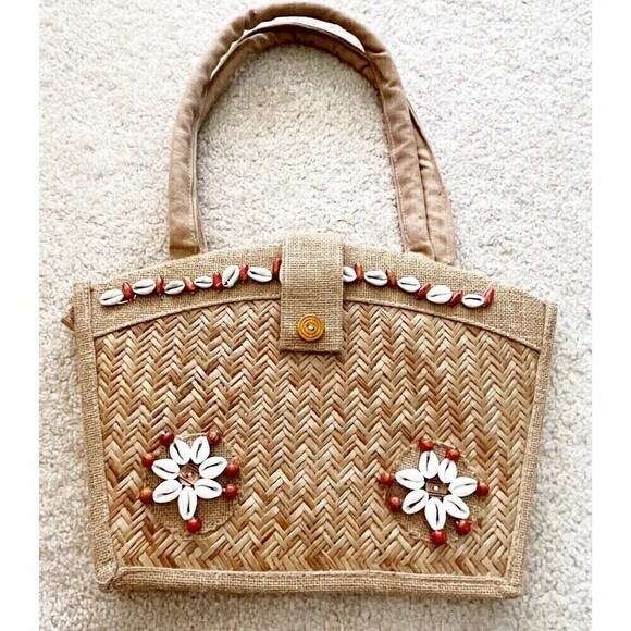 Vintage Woven Straw Handbag Tote Seashell Rattan Travel Beach Boho Aloha 70s 80s - Picture 1 of 13